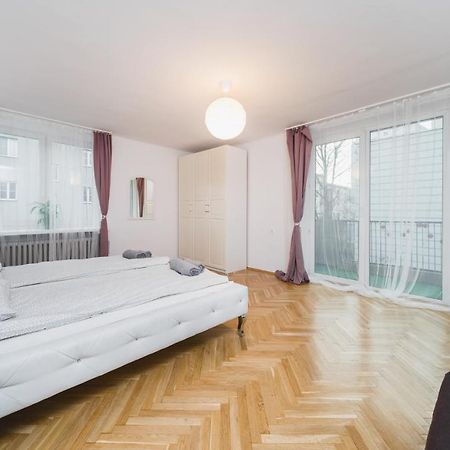 Sunshine Parkside Hideaway - 3 Bedroom - By Upstairs Krakau Exterior foto