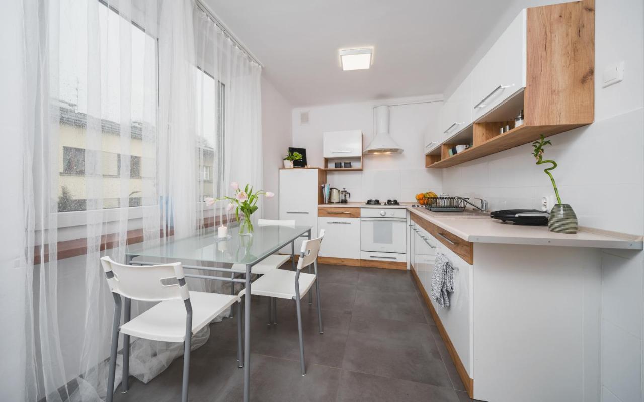 Sunshine Parkside Hideaway - 3 Bedroom - By Upstairs Krakau Exterior foto