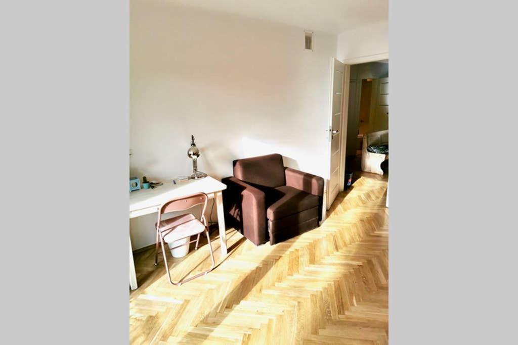 Sunshine Parkside Hideaway - 3 Bedroom - By Upstairs Krakau Exterior foto