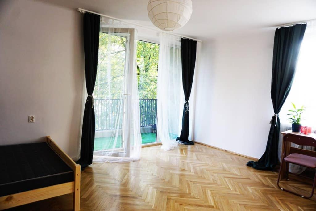Sunshine Parkside Hideaway - 3 Bedroom - By Upstairs Krakau Exterior foto